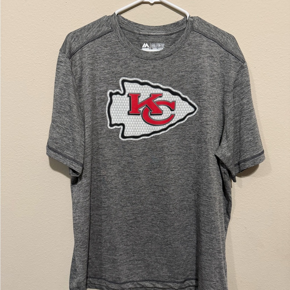 3/$15 Majestic Evolution Tee in Gray